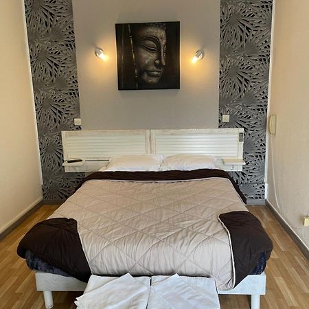 Hotel Auberge Des Charmilles Sainte-Soulle Cameră foto