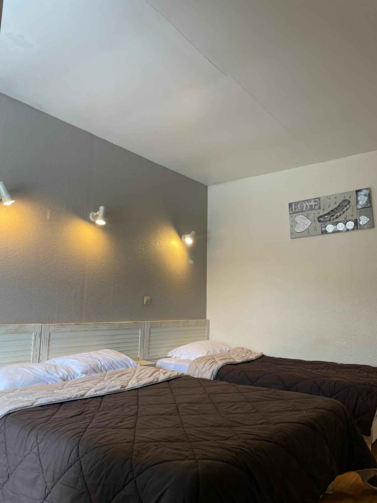 Hotel Auberge Des Charmilles Sainte-Soulle Cameră foto